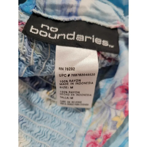 No Boundaries Juniors blue Hawaiian Tropical print Smocked Cropped top - medium - Picture 6 of 7